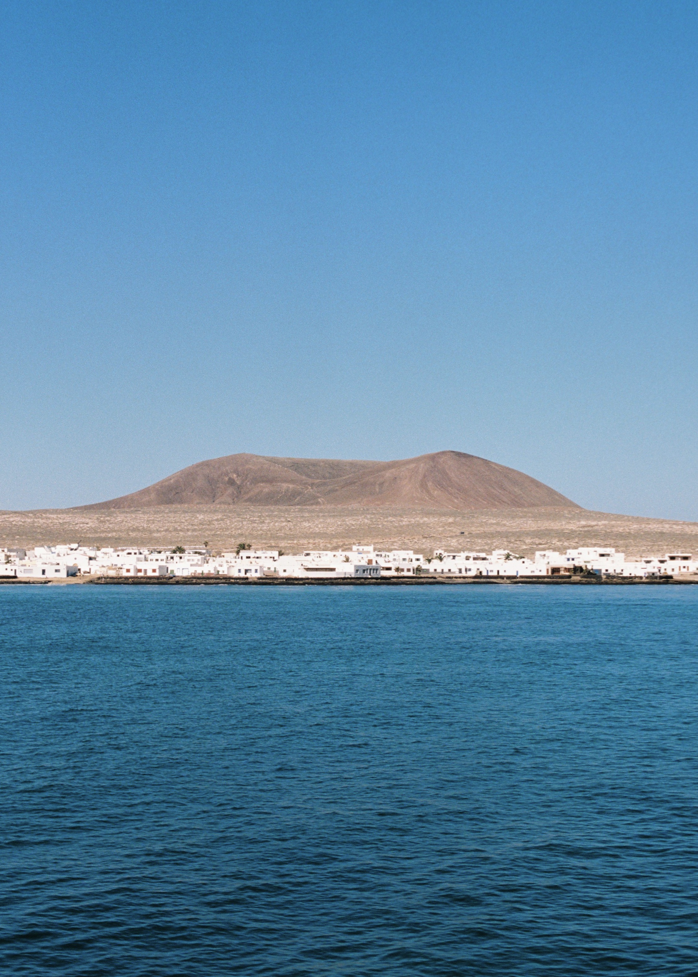 DOS ISLAS EN UN DÍA