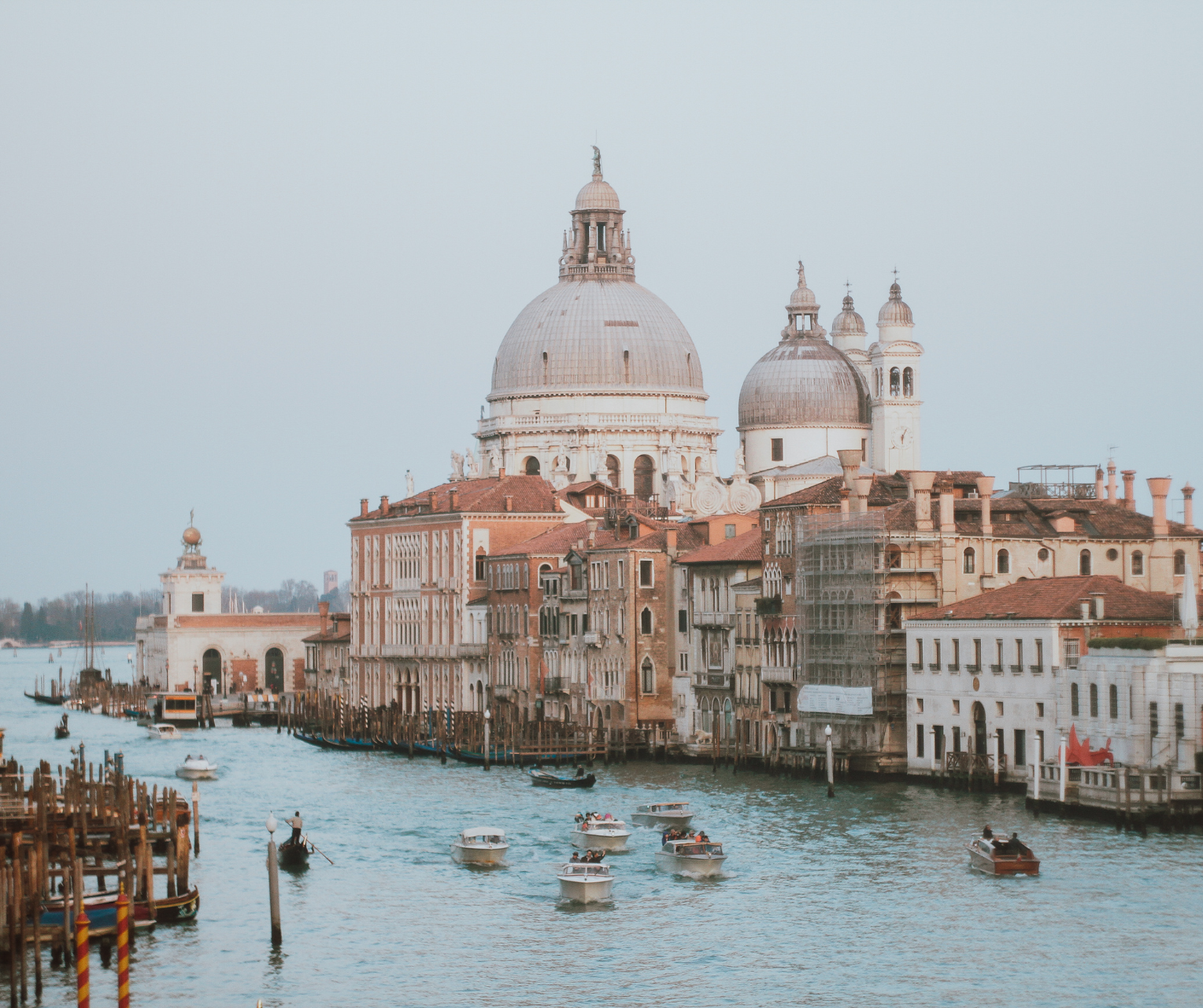 Venecia Ahora Vuelvo Mamá